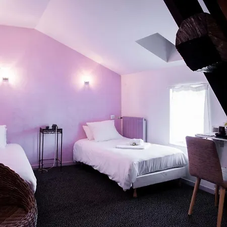 酒店 Logis Tante Yvonne & Son Restaurant Semi-gastronomique - Lyon Nord 3*