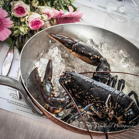 Hotel Logis Tante Yvonne & Son Restaurant Semi-gastronomique - Lyon Nord