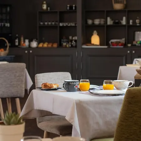 Logis Tante Yvonne Hotel