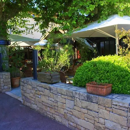 Hotel Logis Tante Yvonne Quincieux