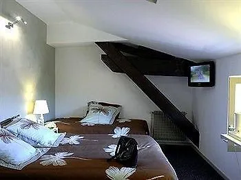 Logis Tante Yvonne Hotel 3*