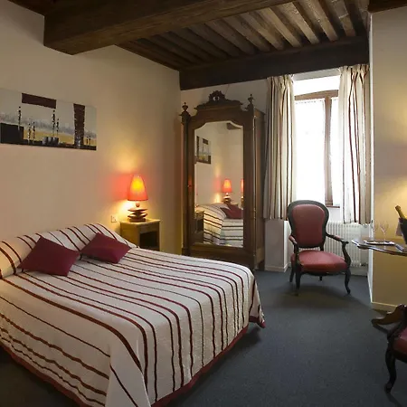 Hotel Logis Tante Yvonne Quincieux